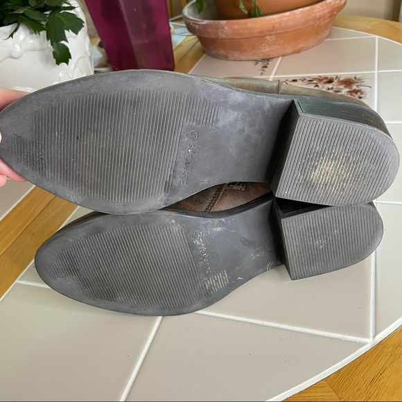 BareTraps Ankle Bootie! Size 8 - Picture 5 of 5
